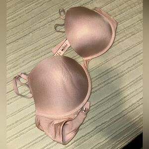 Victoria's Secret Rose Gold Metallic Push-up Bra